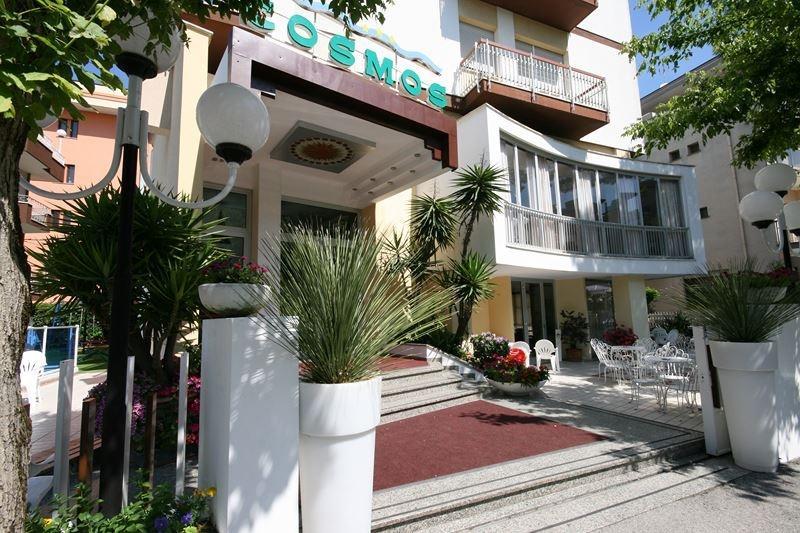Hotel Cosmos Римини Екстериор снимка